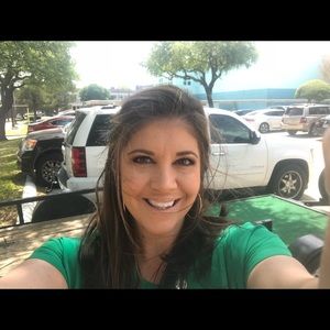 Meet your Posher, Melissa